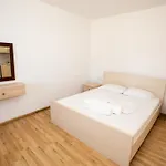 Laa Melossa شقة ساراندا