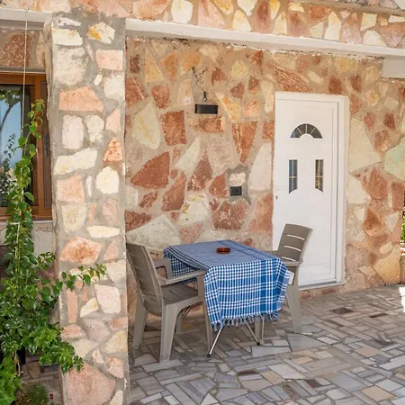 Apartamento Laa Melossa