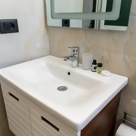 Laa Melossa Lägenhet *